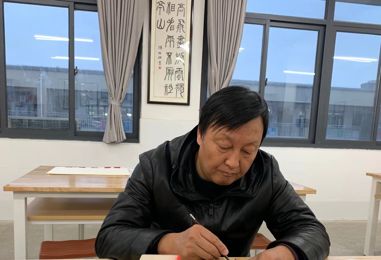 【尊荣营中】营防中学成功举行省“十四五”规划课题开题校级论证会_html_m7144935b.jpg