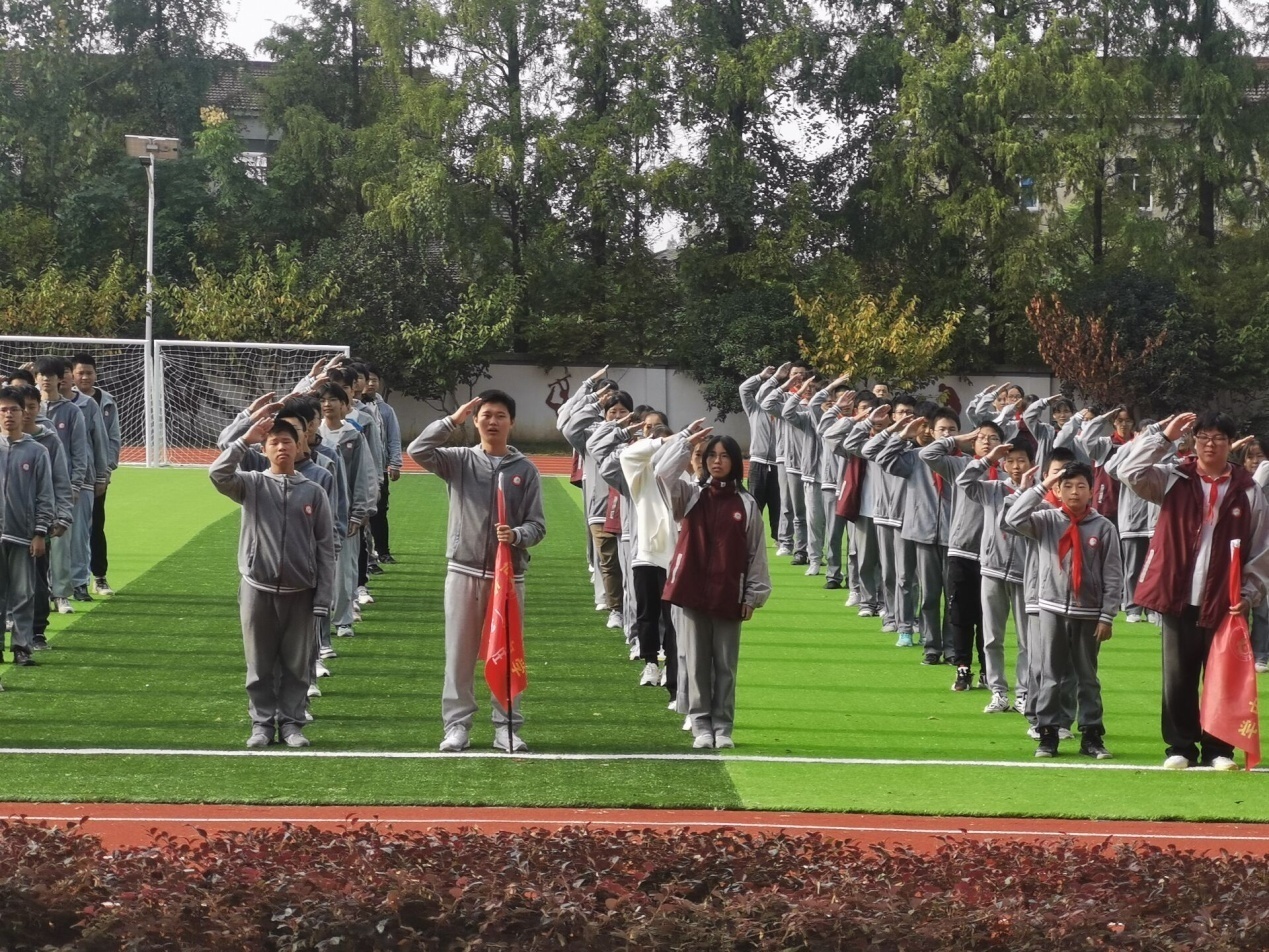 为青春护航 与法治同行_html_m14cc54bf.jpg