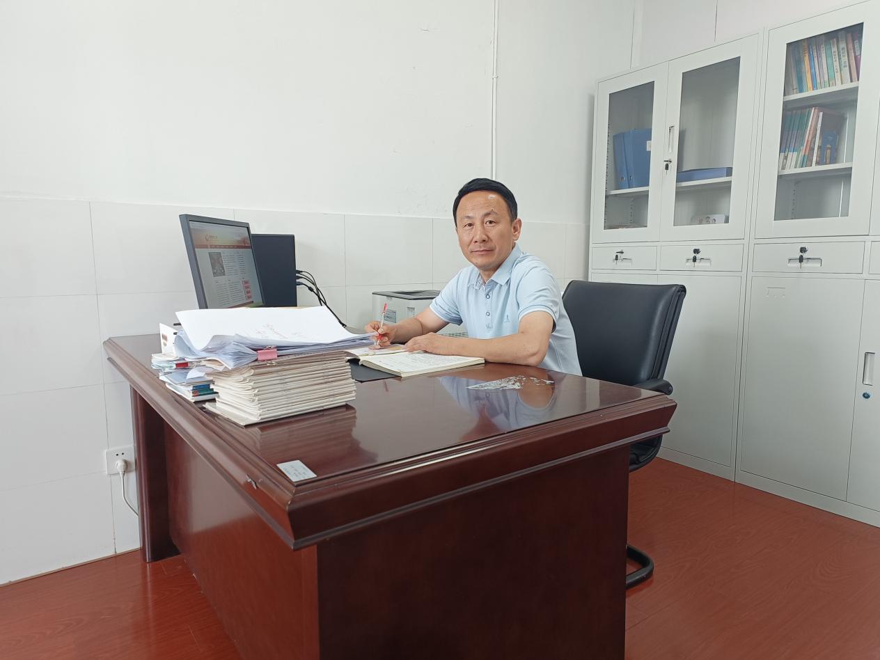 【尊荣营中•榜样先锋】心有繁星•沐光而行——2025年南京市营防中学优秀教师系列报道