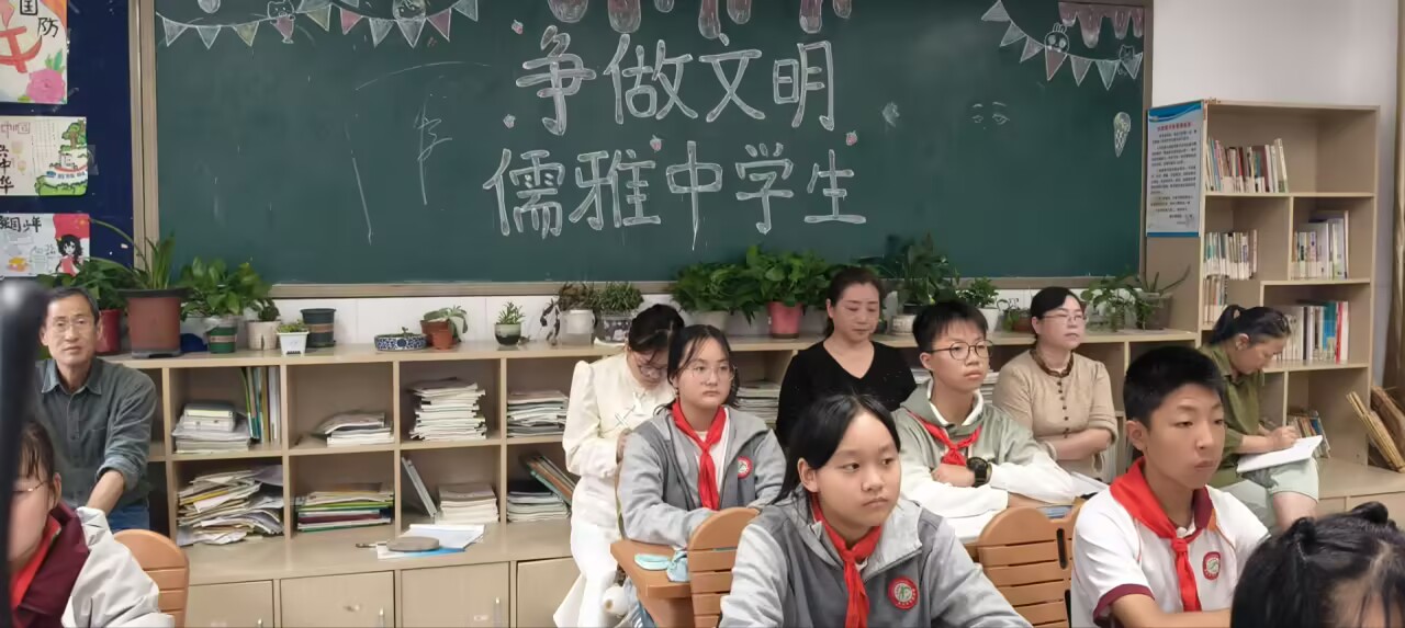 区优青、教坛新秀展示课新闻报道_html_25fdcc65.jpg