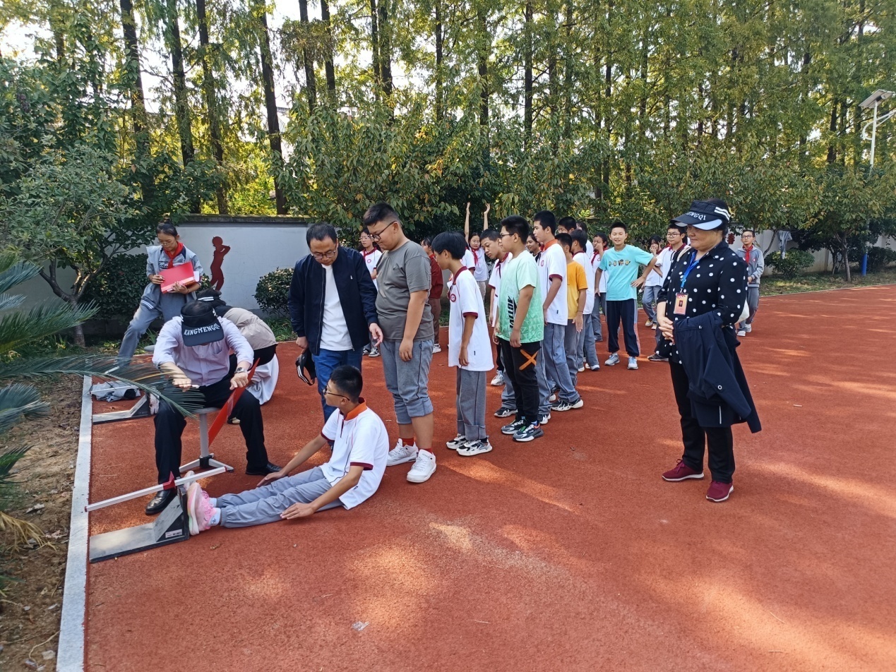 【尊荣营中】掌握体质数据 关注体质健康  ——南京市营防中学开展体质健康测试工作