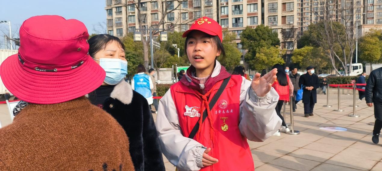 【营中小青团】学习雷锋榜样，争做时代新人  ——南京市营防中学校团委开展学雷锋系列志愿者活动