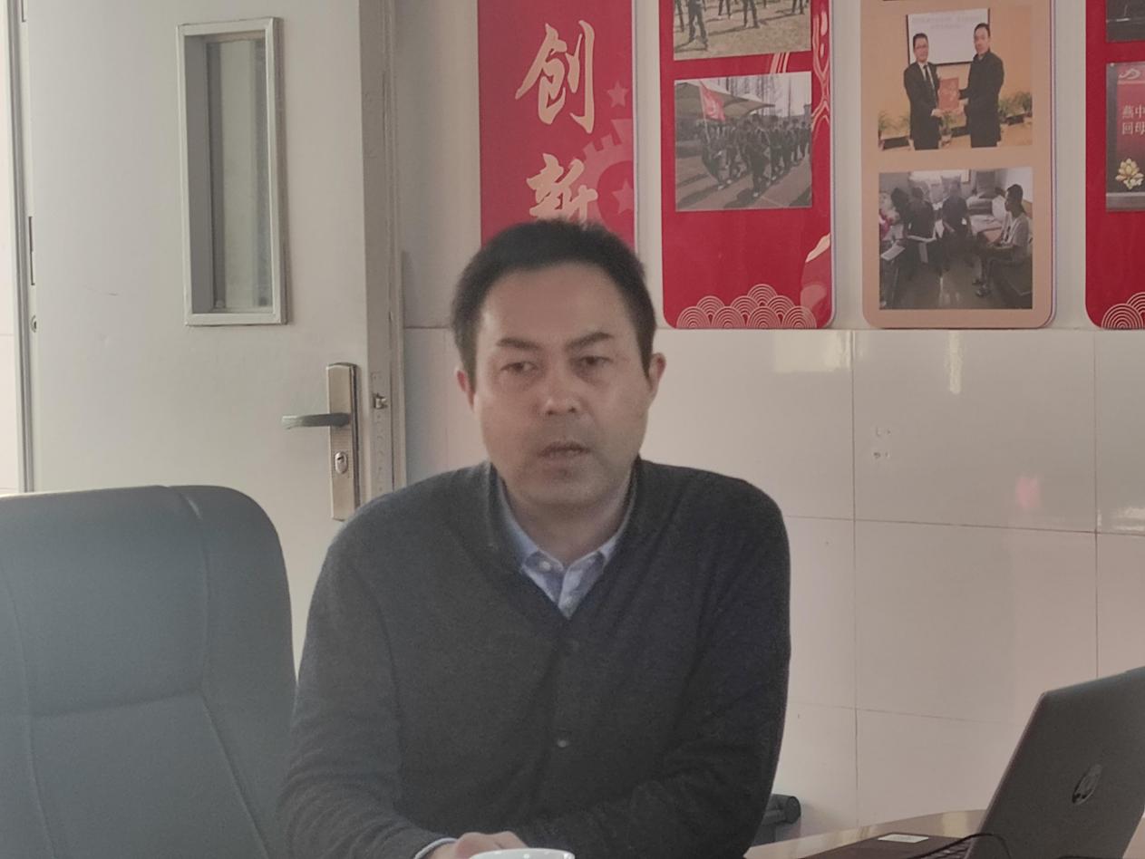 学习模范教师，传承榜样力量，不负教育使命_html_5aed3773.jpg