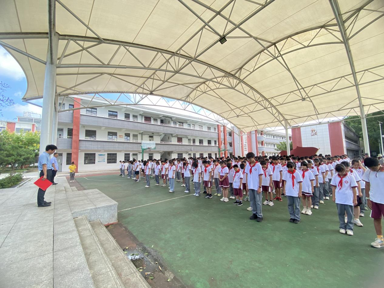 纪念九一八_html_1e690aa2.jpg