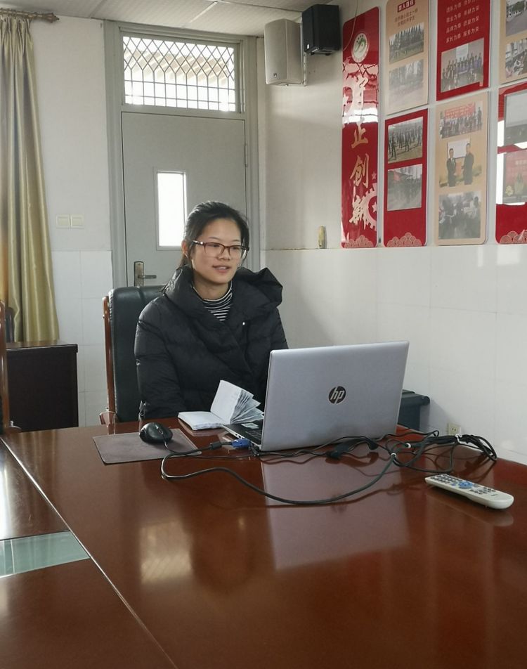 12月德育会议_html_m1cb6ee25.jpg