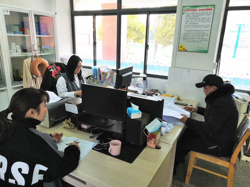210113炼油厂小学科学教研组开展校本研修活动（七）图片1.jpg