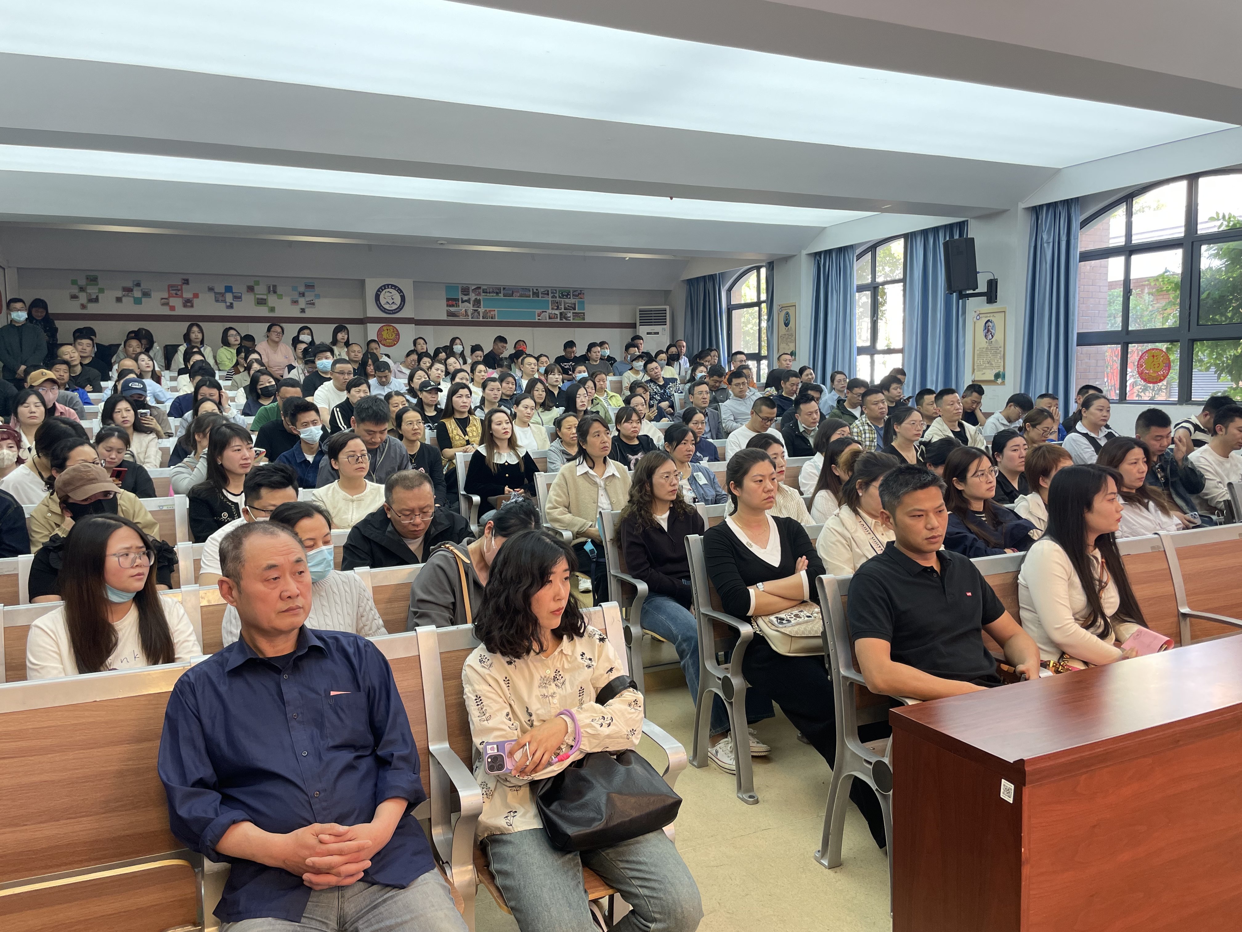 家校同心护成长 智慧护航暖心房——幕府山庄小学“润心行动”系列一（家长篇）_html_76b4dbae.jpg
