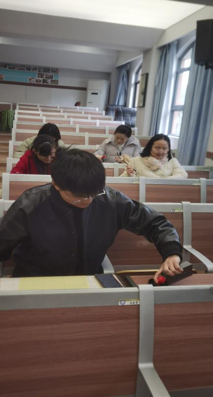 【励进幕小】 习字育人  点墨修心——记幕府山庄小学青年教师毛笔字竞赛_html_ea8297d.jpg