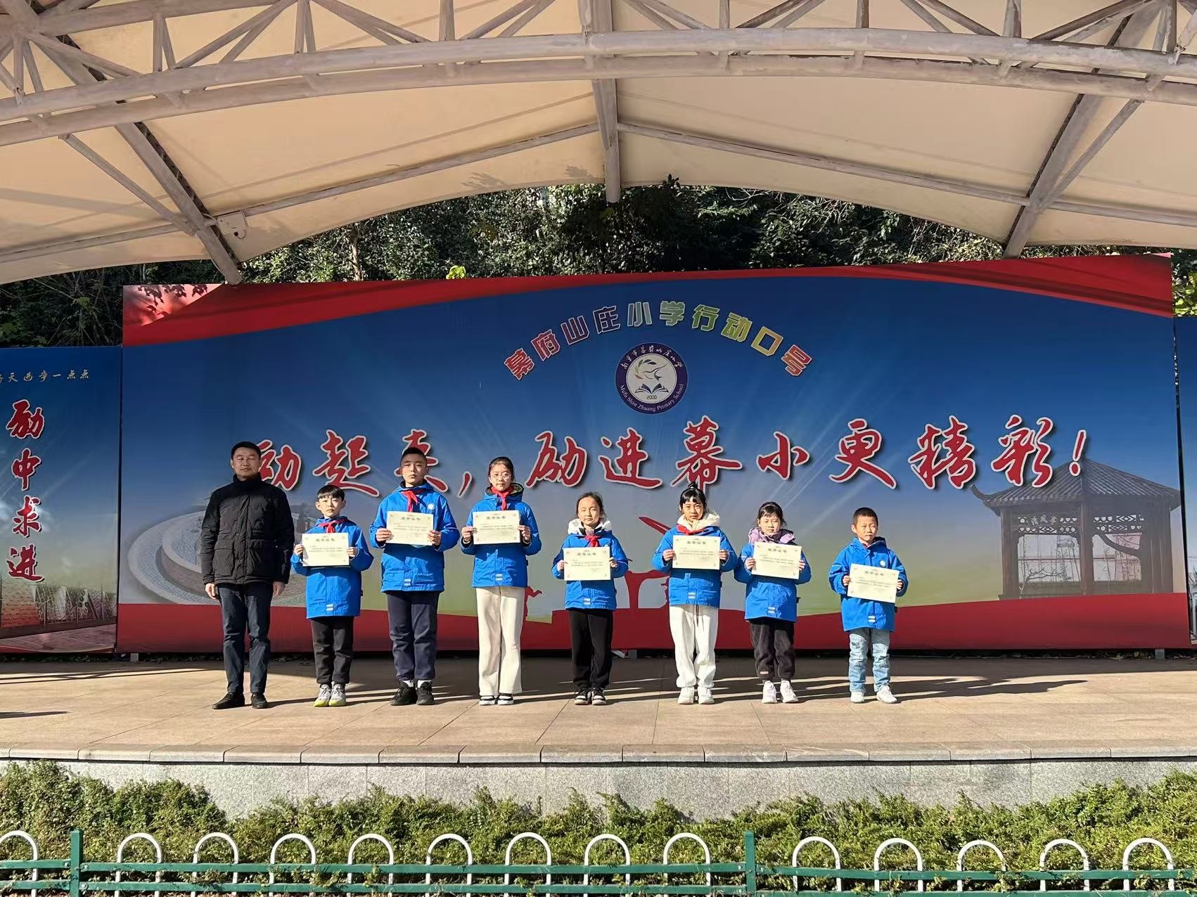 新闻稿(2)_html_3705e267.jpg
