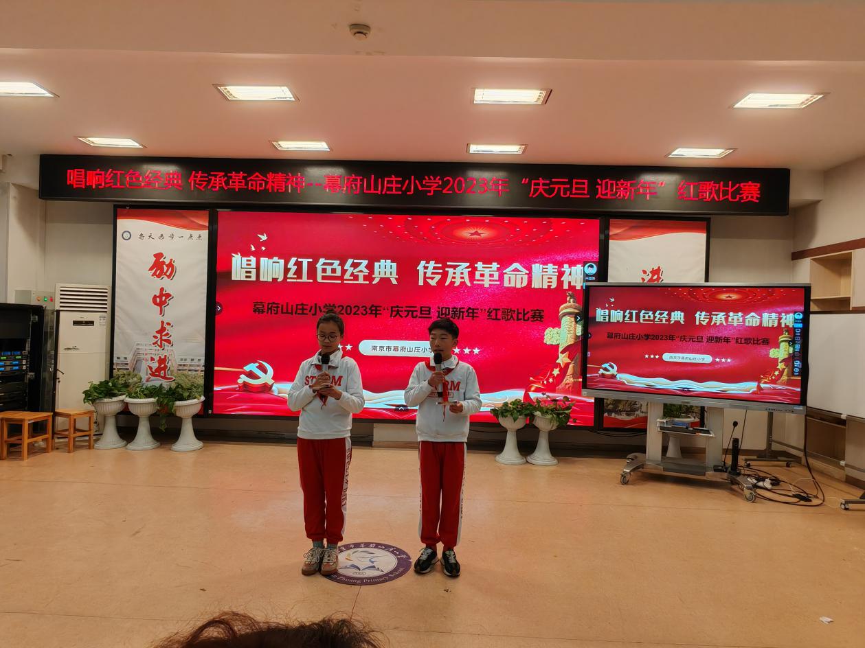 唱响红色经典 传承革命精神 红歌报道_html_78896710.jpg