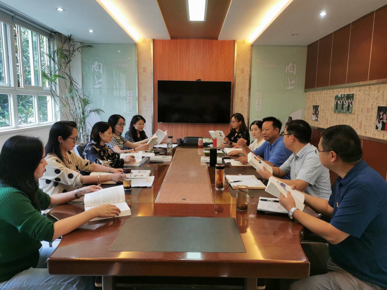 Cache_7374bf71187e7324.jpg Cache_7374bf71187e7324.jpg