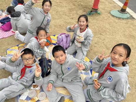 红山寻童趣 栖霞赏秋韵_html_50db4e17.jpg