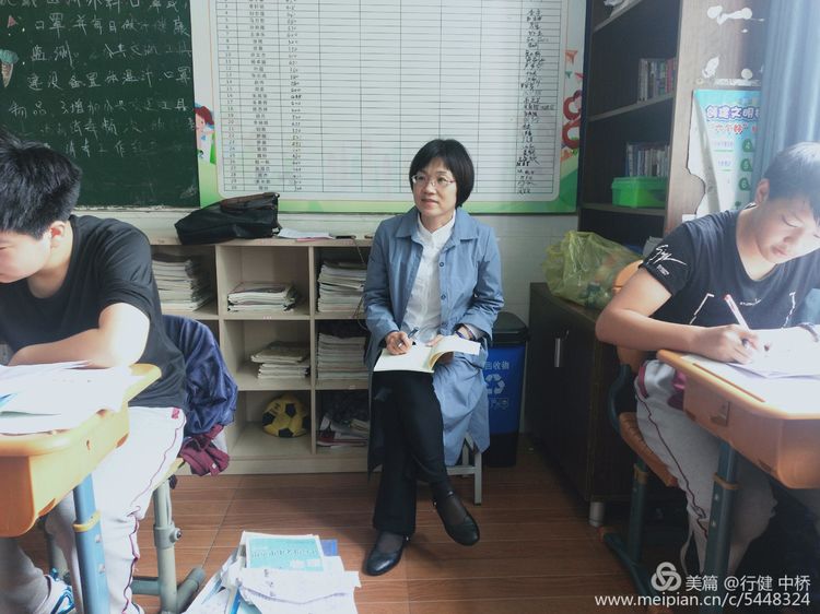 南京市八卦洲中桥中学素质教育综合督导回访2020.5.15_html_381a155f.jpg