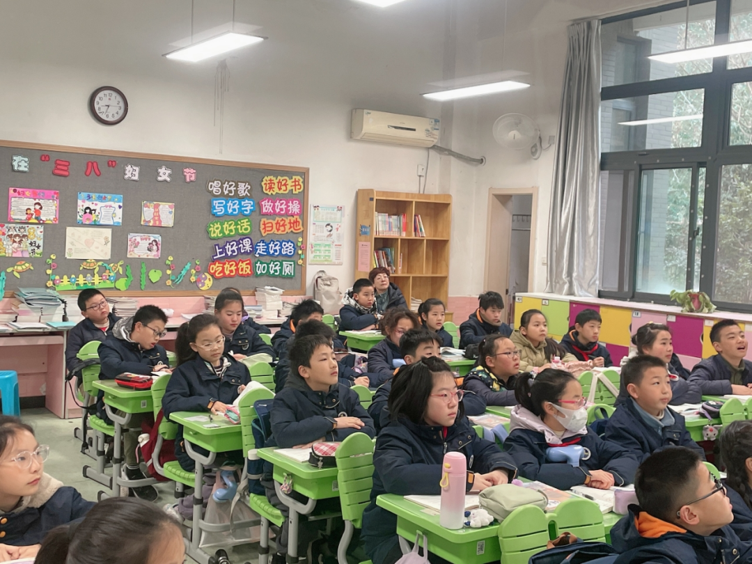 【金小·方堂问道】教研如花 馨香悠长 ——记金陵小学顾维平团队高段语文教研活动_html_m5b095013.png