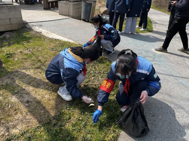 【尚真华电】学雷锋精神，做五真少年_html_m458a166e.jpg