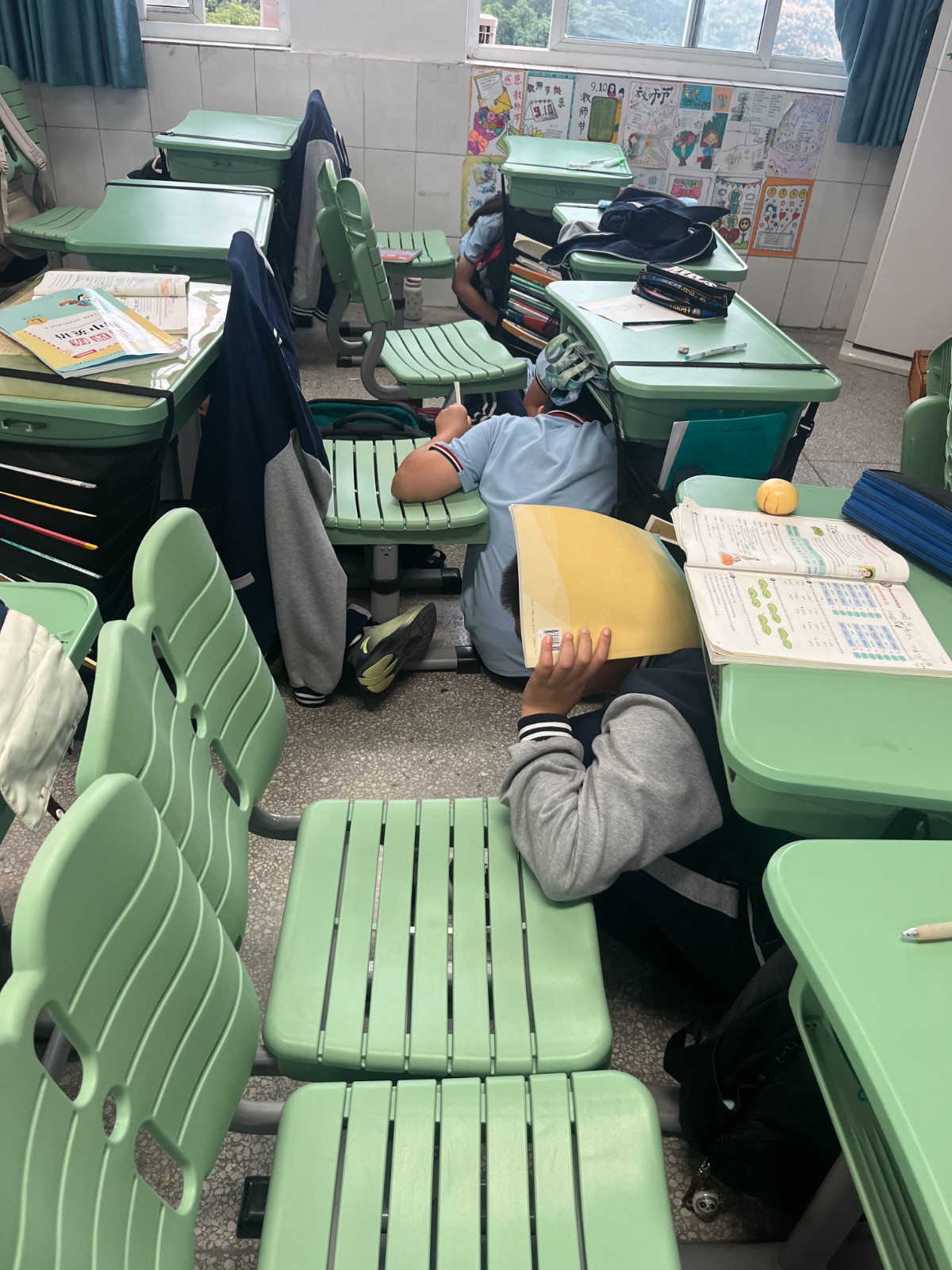 微信图片_20250929160913_20_871.jpg 微信图片_20250929160913_20_871.jpg