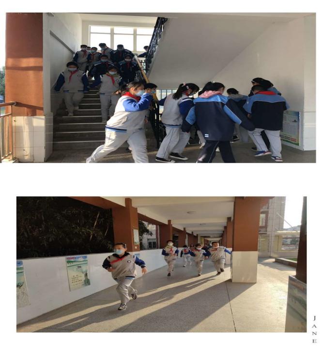 南京市华电中学开展消防疏散演练_html_7143928d.jpg