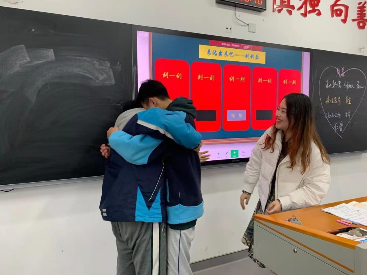 新建 DOCX 文档_html_129902b3.jpg