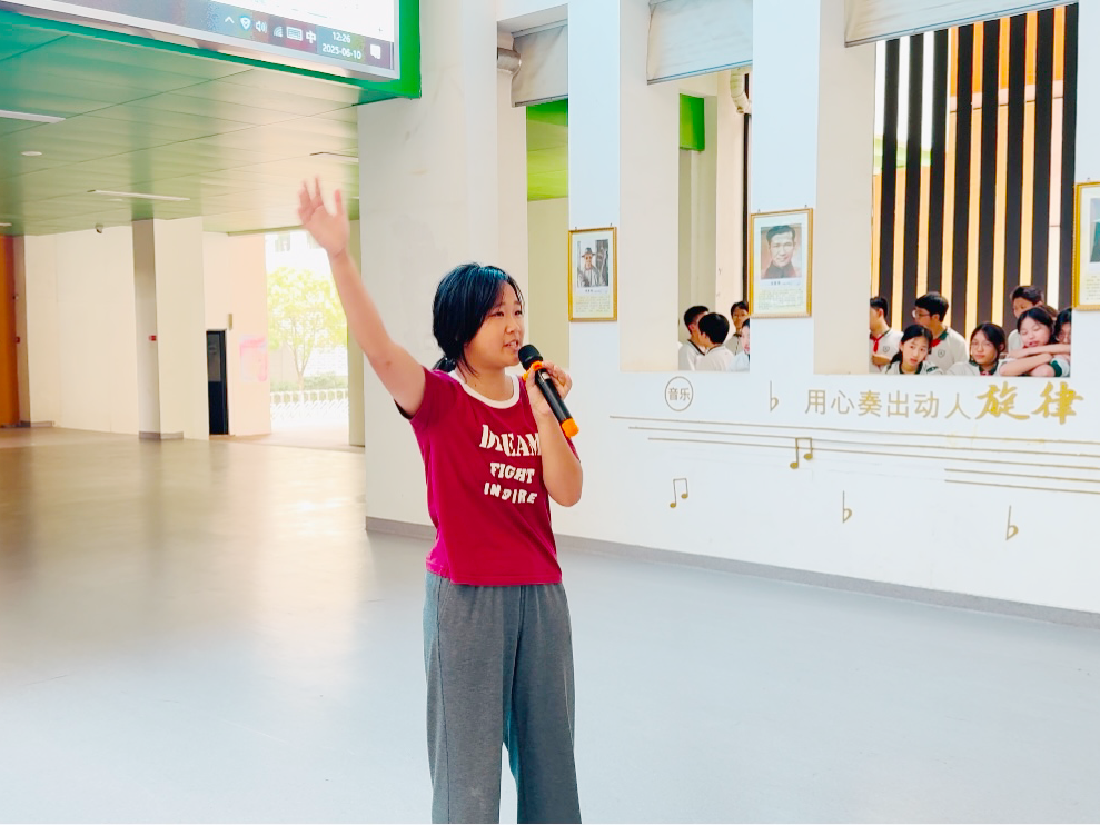 歌手新闻稿_html_12b96921.png