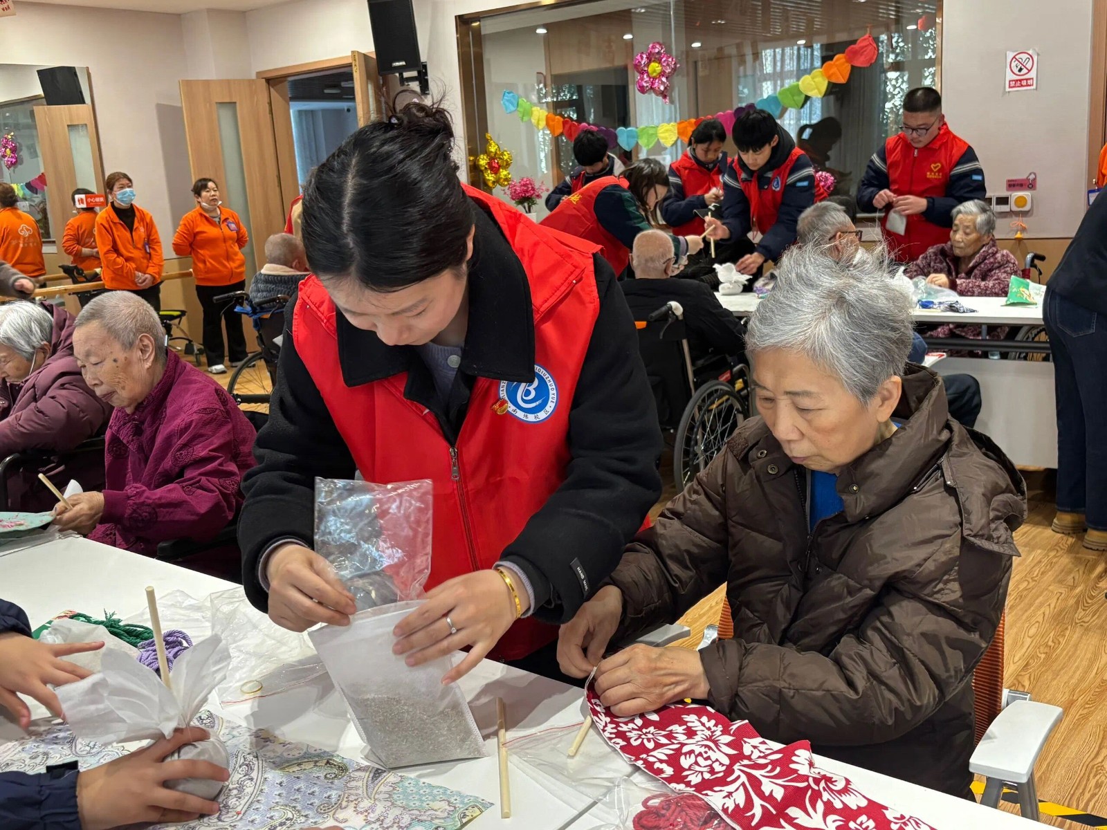 党团共建1_html_m6642822.jpg