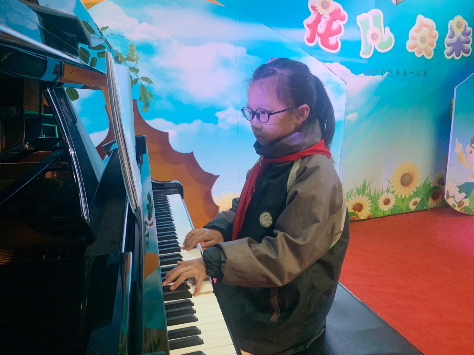 万辰宇.jpg