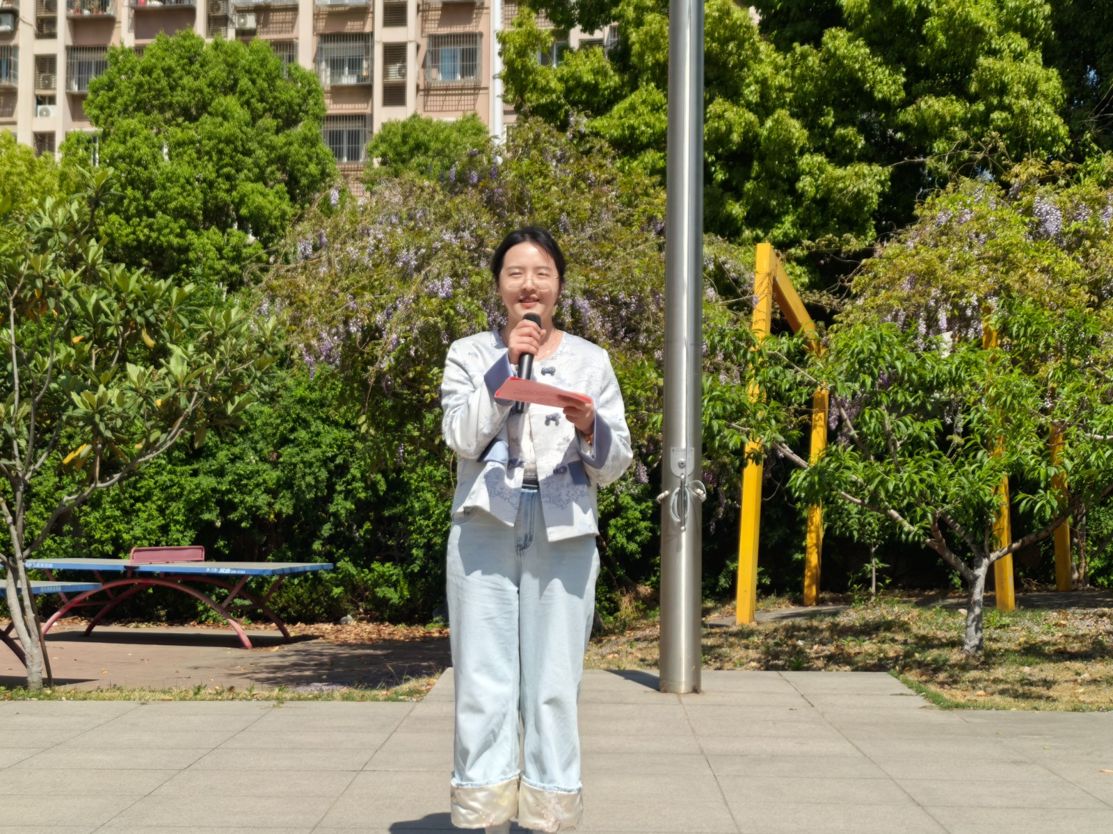 国旗下讲话.jpg
