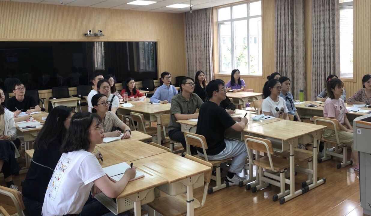 【花港一小】凝聚集体智慧 打造理想课堂（四十六）