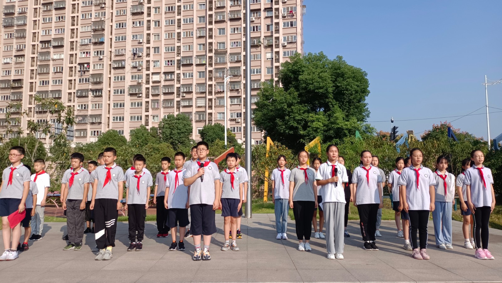 班级节目.jpg