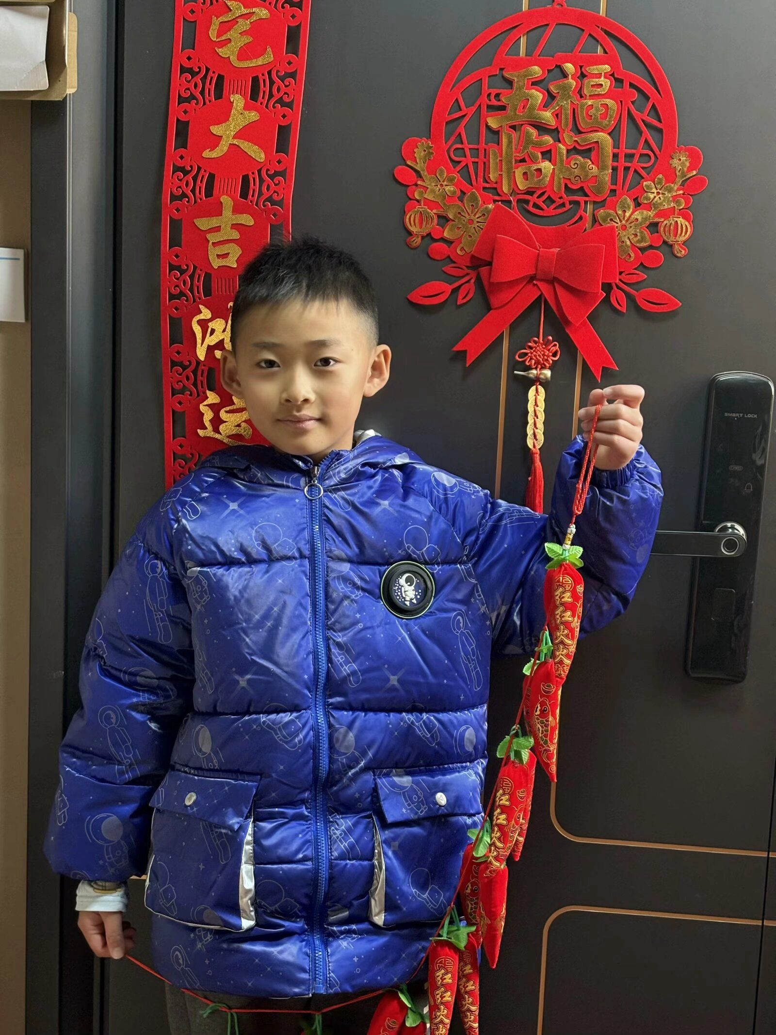 【花港一小】迎新春 贴春联——花港一小寒假创意作业之劳动篇“新年齐动手，劳动乐无穷”系列活动三
