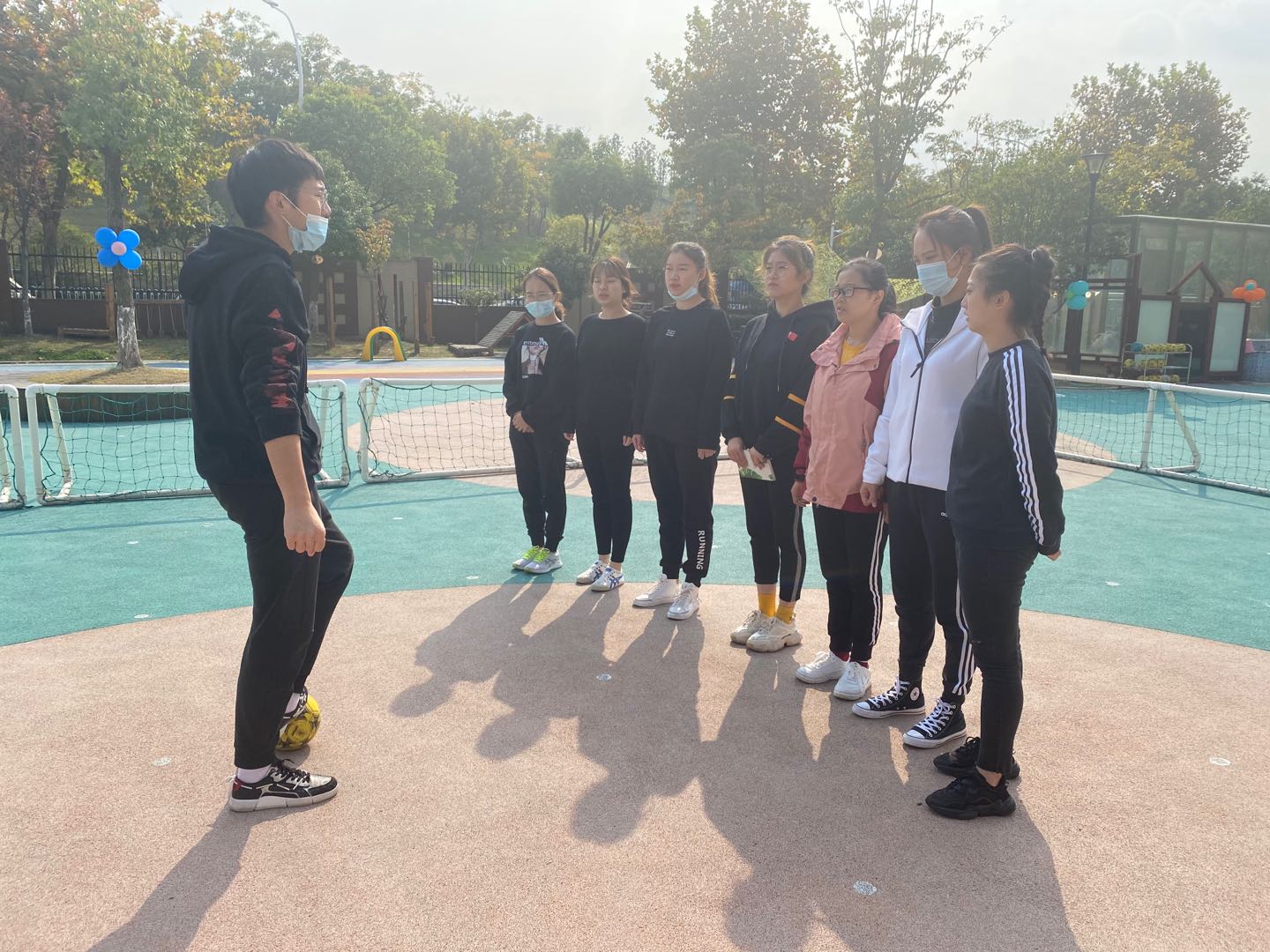 潘老师讲解.jpg