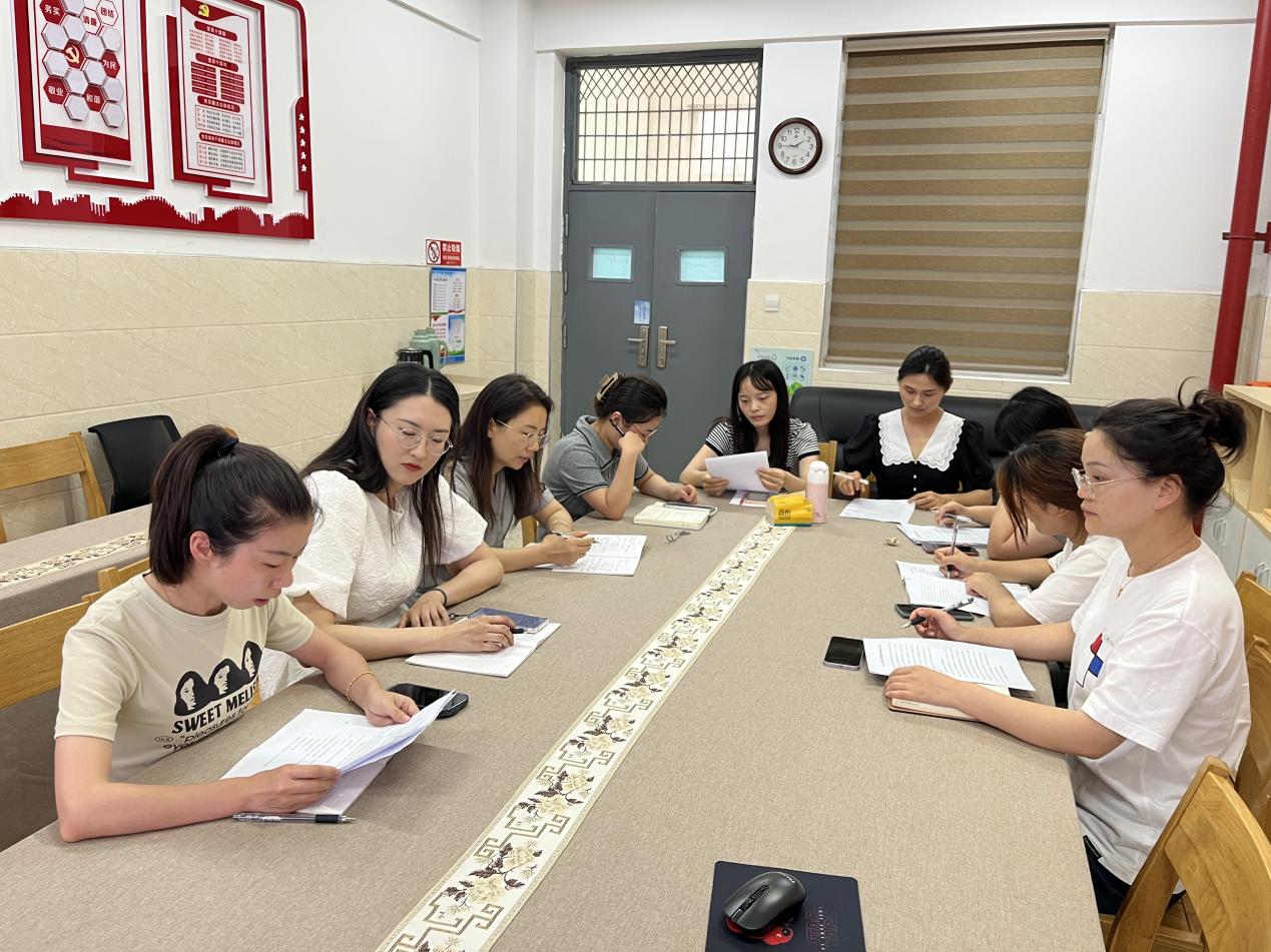 同行同思同绽放 向善向美向未来_html_m4da9299e.jpg