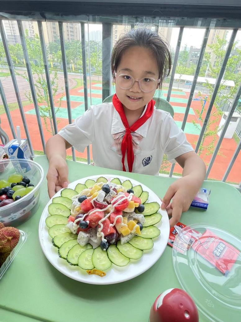 【正学丁三】劳动乐体验 快乐伴童行_html_m77ea31d9.jpg