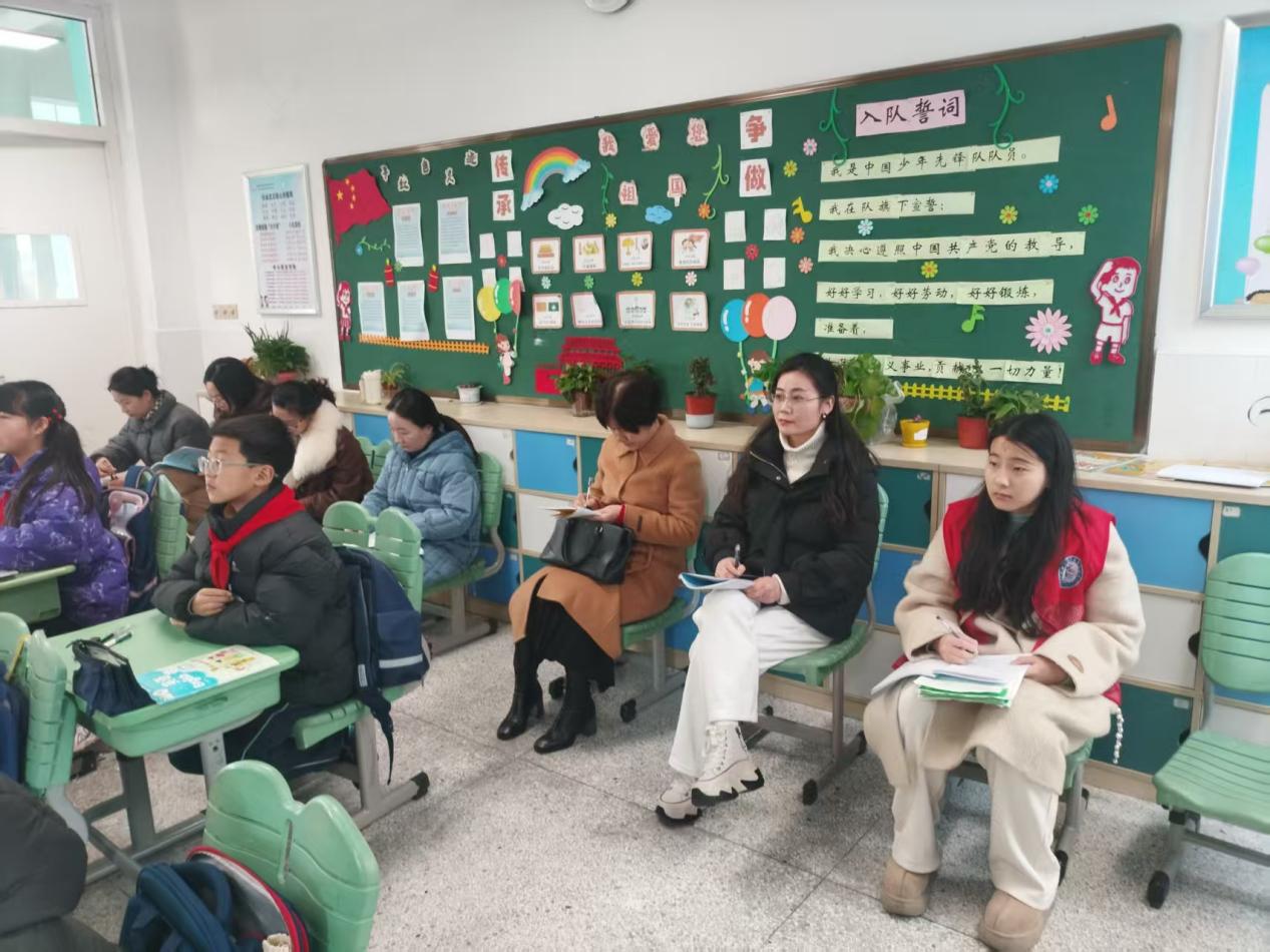 [正学丁三·教学】专家指导明方向_html_4ade68f3.jpg