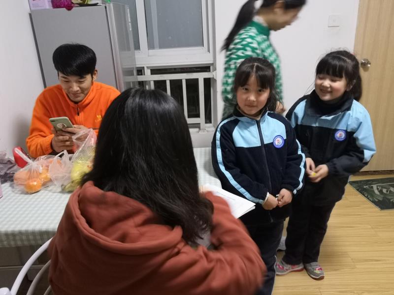 【正学丁三】情系学生 倾听花开_html_m5cabb768.jpg