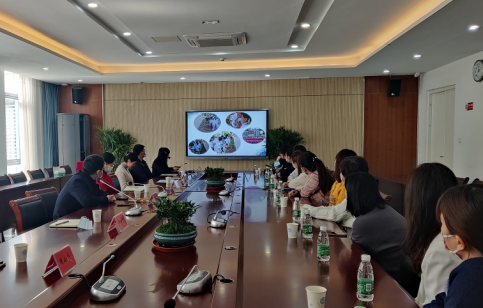 3.9第三届家长委员会会议侧记_html_44782c1b.png