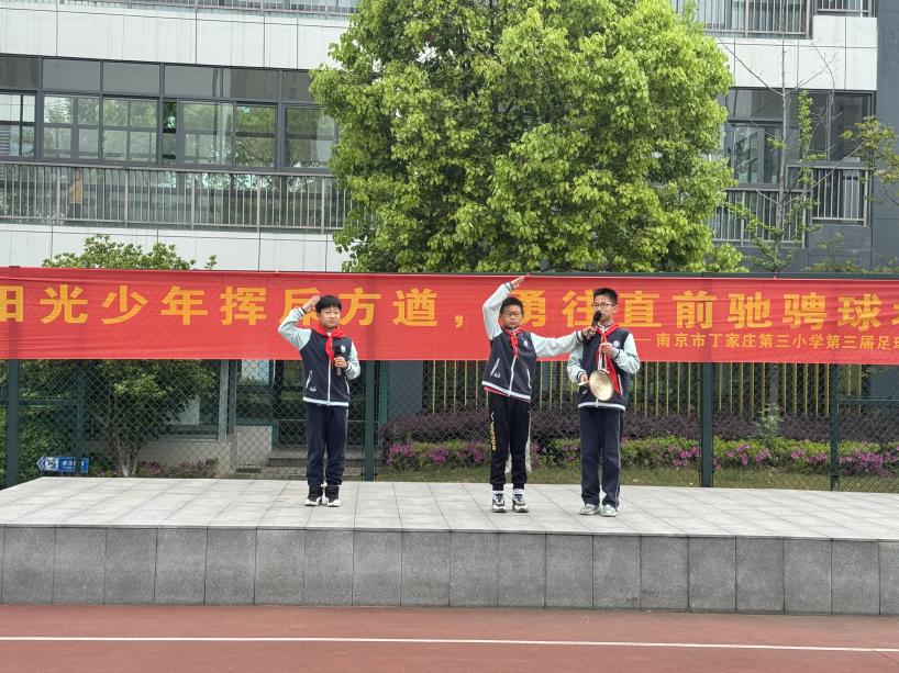 【正学丁三·德育】天道酬勤，力耕不欺--第十一周劳动最光荣主题升旗仪式报导_html_10ded292.jpg
