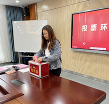 【正学丁三】踔厉奋发启新程，笃行不怠谱新篇——丁家庄第三小学党支部成立暨第一届委员会选举党员大会侧记_html_2af4af18.png
