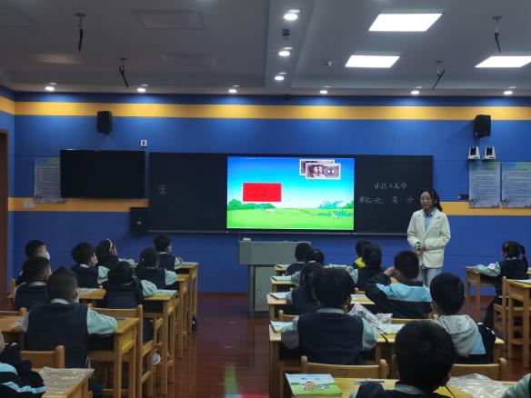 4.29展教学风采，促专业成长_html_57d9343a.jpg