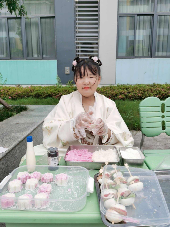 劳动激发创意  实践体验快乐—_html_6f17f214.png
