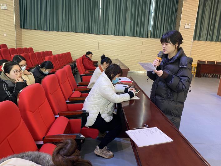 班主任会   向着新目标，奋楫再出发_html_m7d958123.jpg