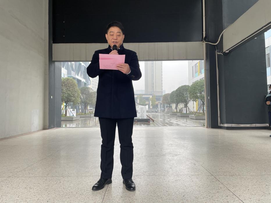 满媛2.6开学典礼报道稿(1)_html_m7f47ba42.jpg
