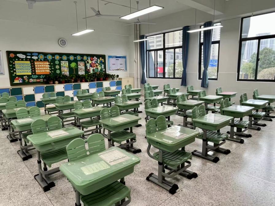 满媛2.6开学典礼报道稿(1)_html_6ef3d254.jpg