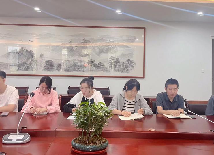 满媛10.20教学质量分析会_html_5087d601.jpg