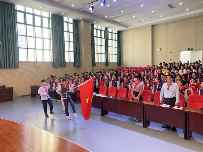 【正学丁三】逐梦红领巾，争当好队员——丁家庄第三小学少代会侧记_html_4a53cf59.jpg