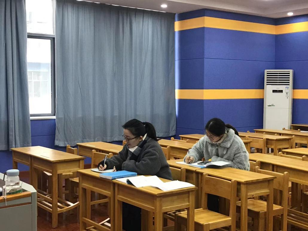丁家庄第三小学英语组英语课程标准理论学习侧记_html_673019db.jpg