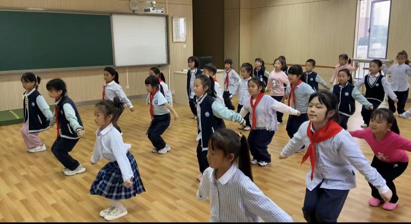 社团活动报道_html_1323935c.jpg