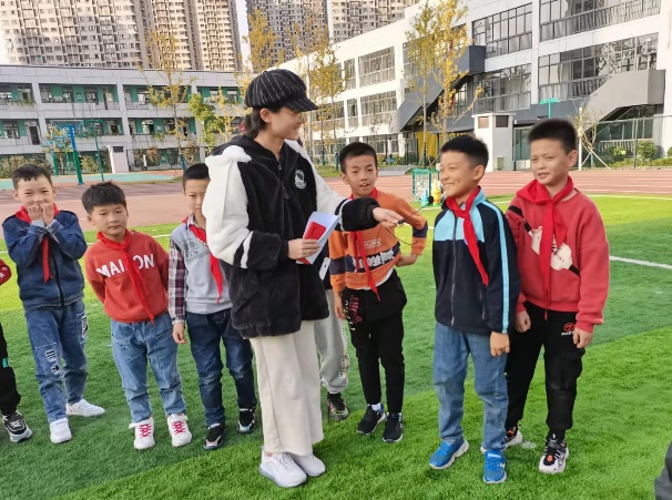 【正学丁三】凝心聚力，向阳生长_html_m23f59c0e.jpg
