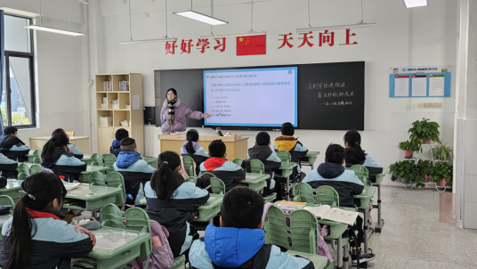 【正学丁三·德育】弘扬宪法精神 争做宪法卫士——南京市丁家庄第三小学校园法治宣传教育系列活动_html_m155b6329.png