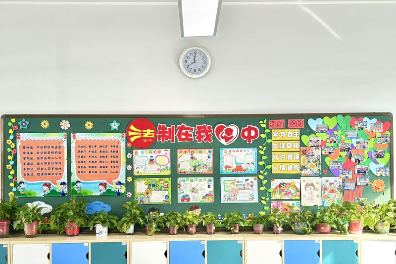 【正学丁三·德育】弘扬宪法精神 争做宪法卫士——南京市丁家庄第三小学校园法治宣传教育系列活动_html_m23d4de87.jpg