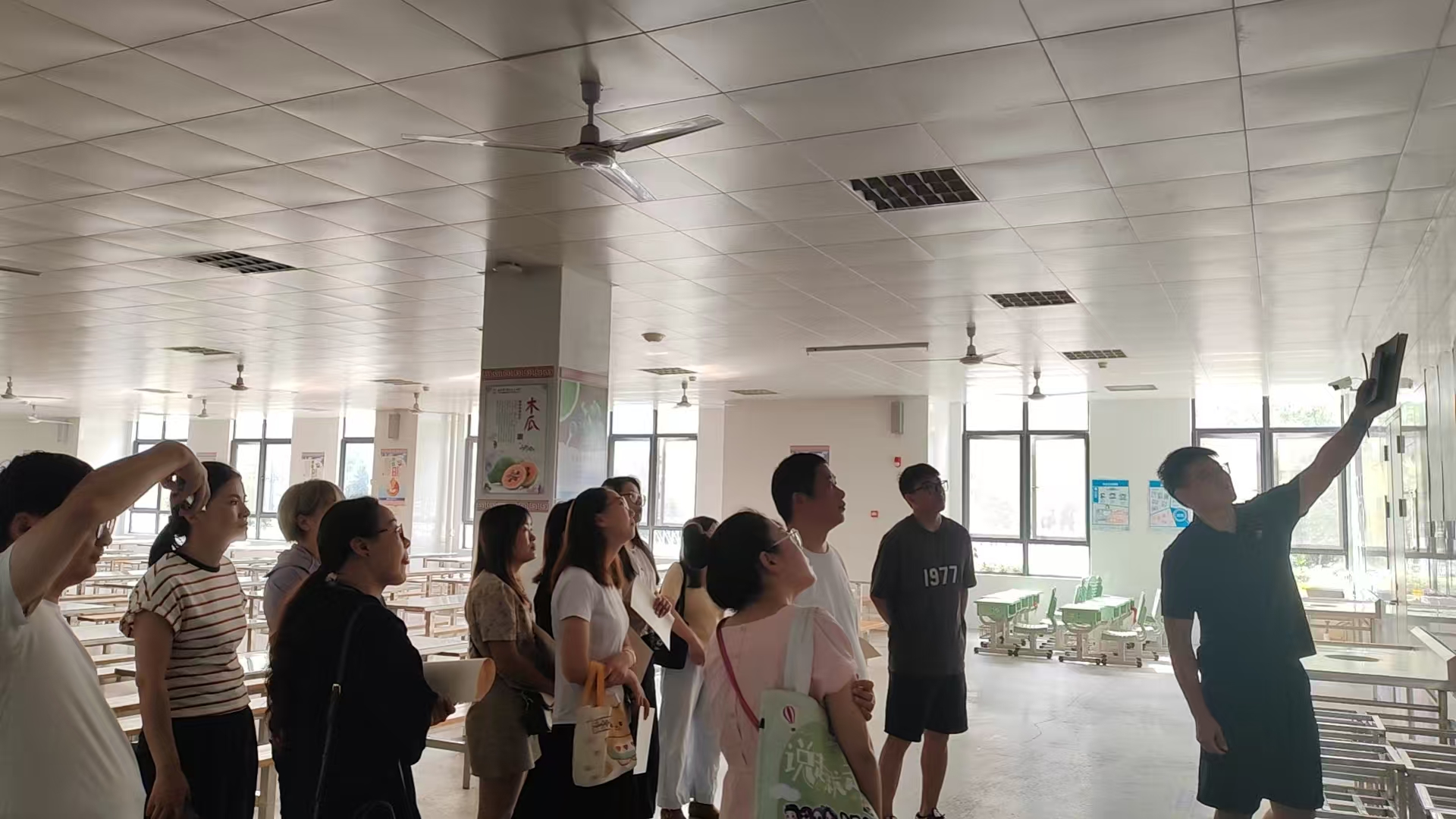 1_【正学丁三·后勤】舌尖上的安全，我们一同守护——南京市丁家庄第三小学组织召开膳委会活动侧记_html_2a76545b.jpg